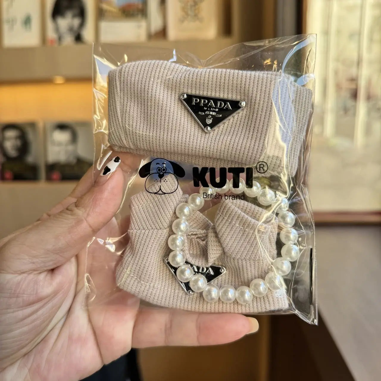 Knitted Labubu Doll Clothes Set – Includes Hat, Pearl Necklace & Outfit | Cute Accessories for Labubu Dolls