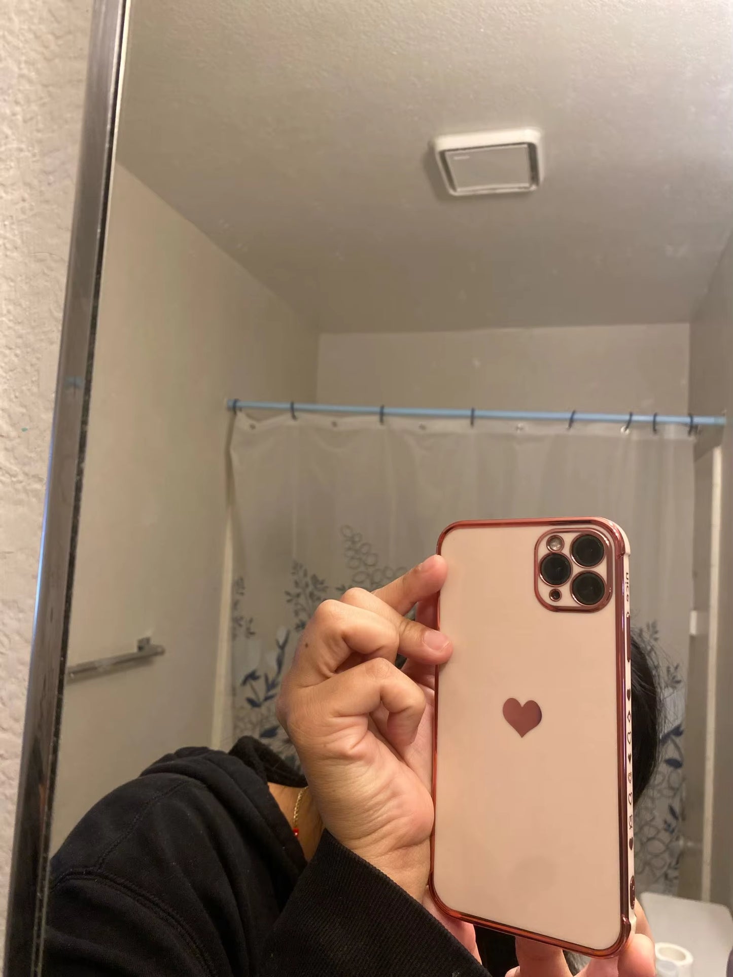Electroplated Love Heart Case – iPhone 11–16 Series | MyPhoneAura