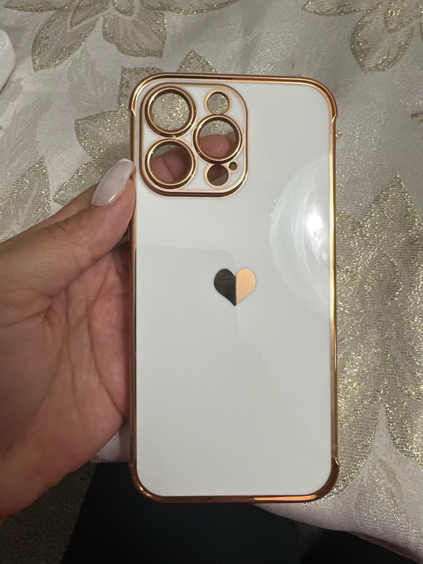 Electroplated Love Heart Case – iPhone 11–16 Series | MyPhoneAura