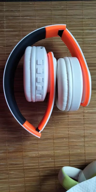 Gold Wireless Bluetooth Headphones with Built-in Mic – Universal for Android & iOS | MyPhoneAura